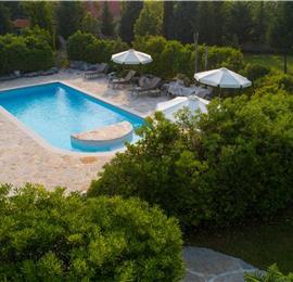 5 Bedroom Istrian Villa Estate with Large Pool and Gardens near Barban, Sleeps 12
